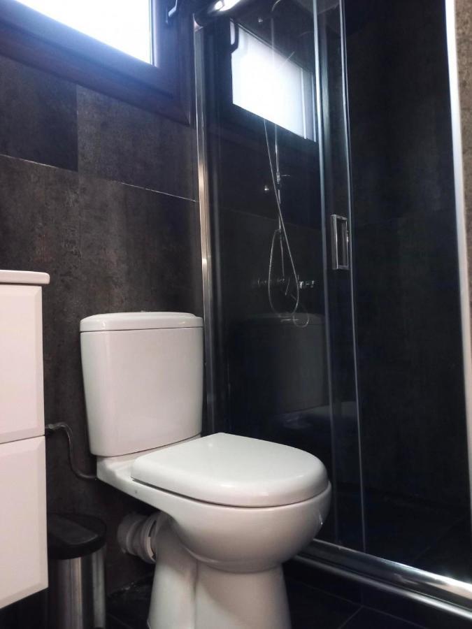 Moxy Paxos Apartments 盖奥斯 外观 照片