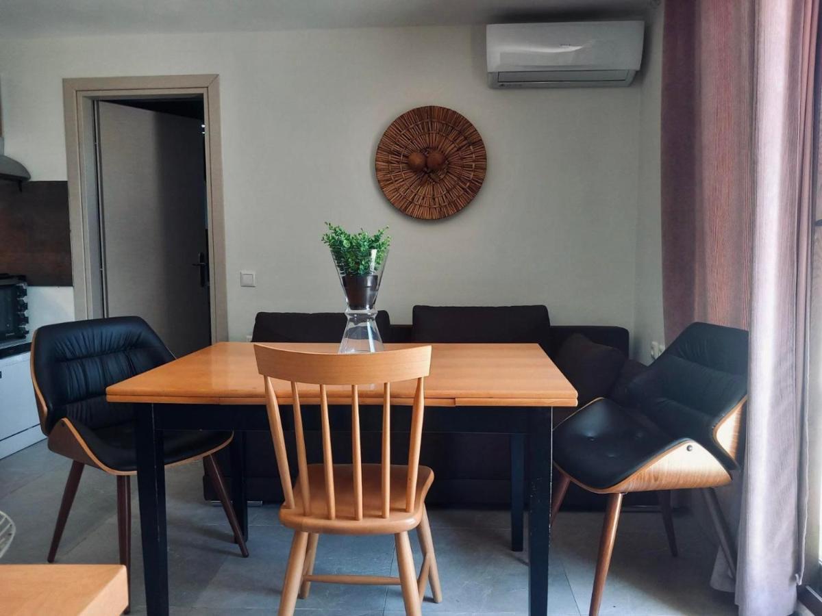 Moxy Paxos Apartments 盖奥斯 外观 照片