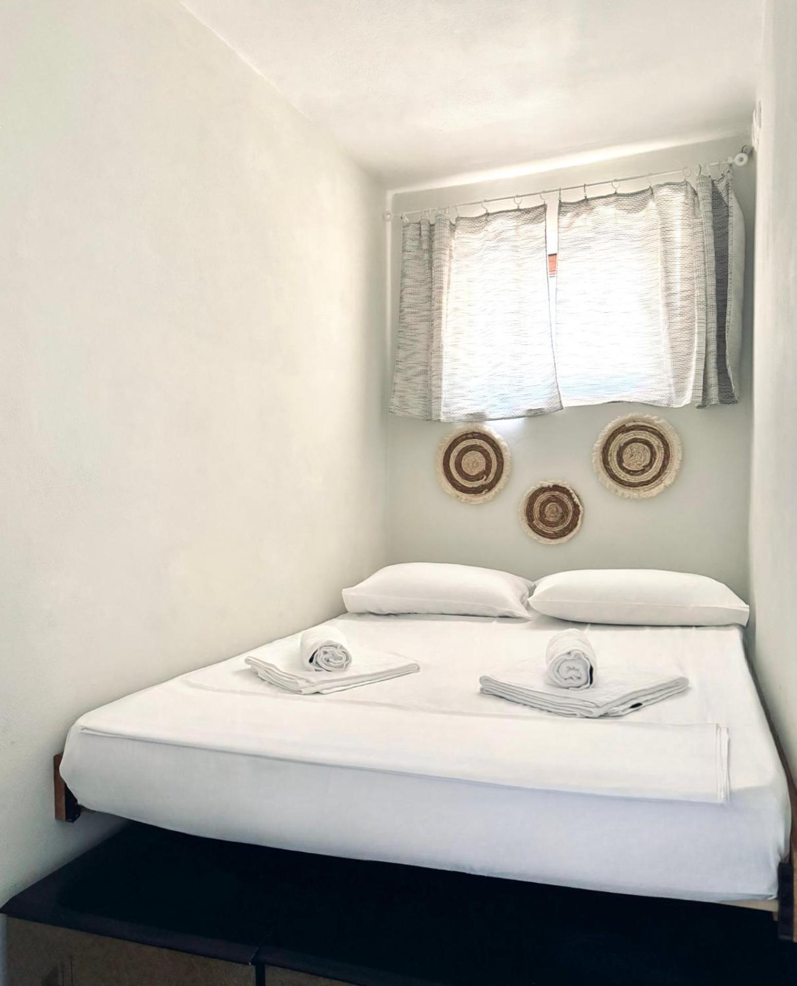 Moxy Paxos Apartments 盖奥斯 外观 照片